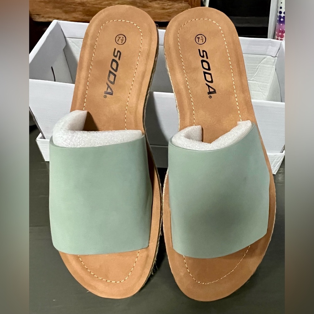 Soda Mint Sandal Size 7.5